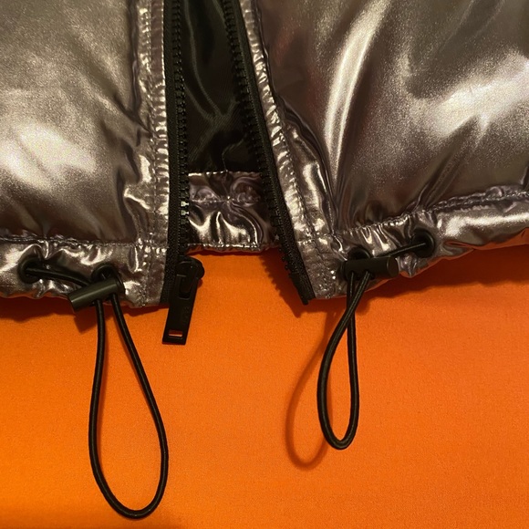 UGG BRAND NEW JACKET - Picture 9 of 16